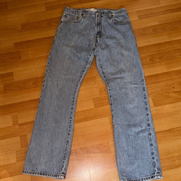 Levi’s 517 Bootcut Jeans - Picture 8 of 9